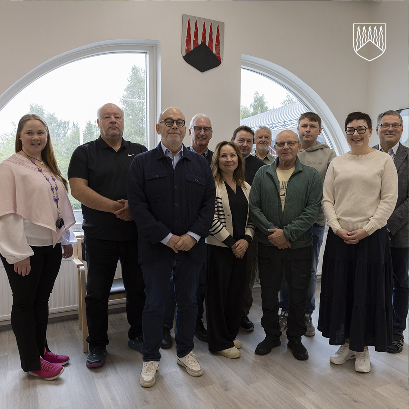 toiminnanjohtaja Tuula Ajanki, Neuvoston puheenjohtaja Roland Kemppainen, Senior Advisor Anders Lundberg, KH:n puheenjohtaja Johanna Kiili, varapuheenjohtaja Orvo Vaattovaara, valtuuston puheenjohtaja Veli-Pekka Uusitalo, KHn jäsen Eero Vapa, Neuvoston Kolarin jäsen Pasi Koivumaa, tekninen johtaja Kullervo Lauri, kehitysjohtaja Nina-Maria Möykkynen, kunnanjohtaja Markku Vehkaoja.